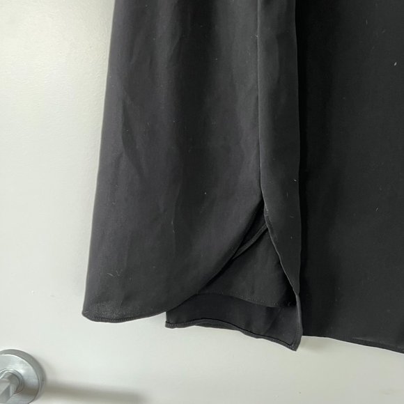 MM LaFleur Rhonda Top - Black - Picture 9 of 10